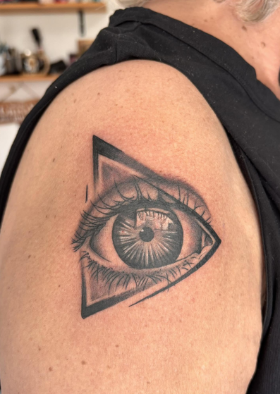 Tattoo door Nadia — Tabby Tattoo