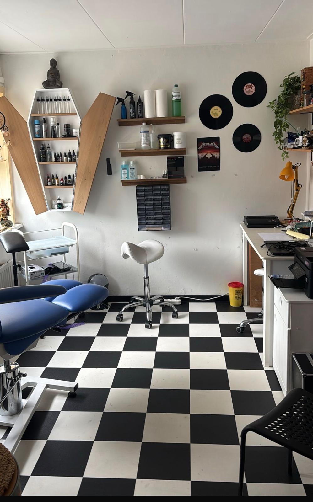 Nadia, tattooartieste en eigenaresse van Tabby Tattoo in Soest en Gorinchem